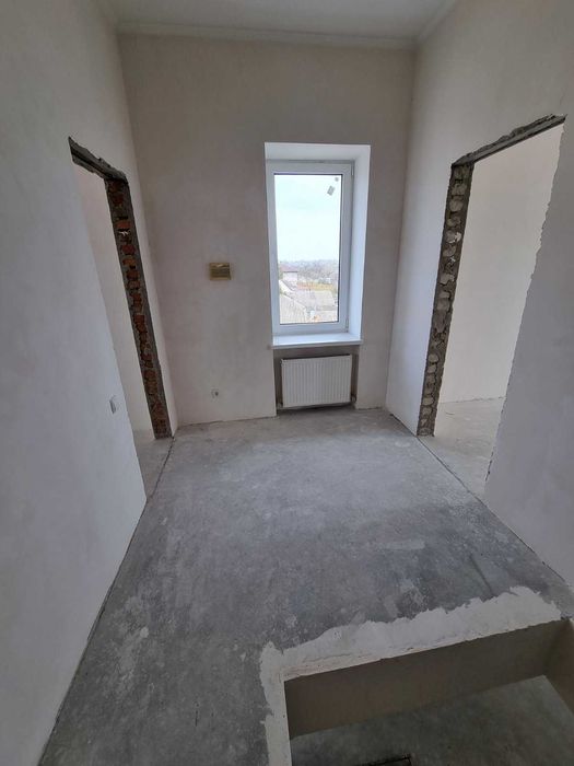 Продам трехэтажный Дом в Корабельном (р-н Жукова)