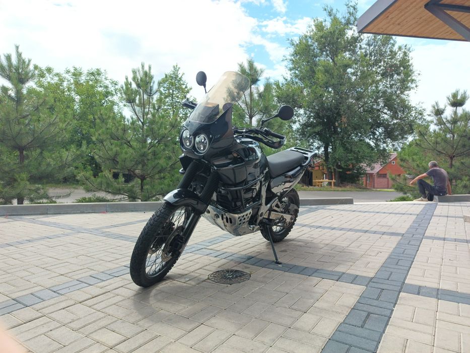 Honda XRV 750 Africa Twin RD07