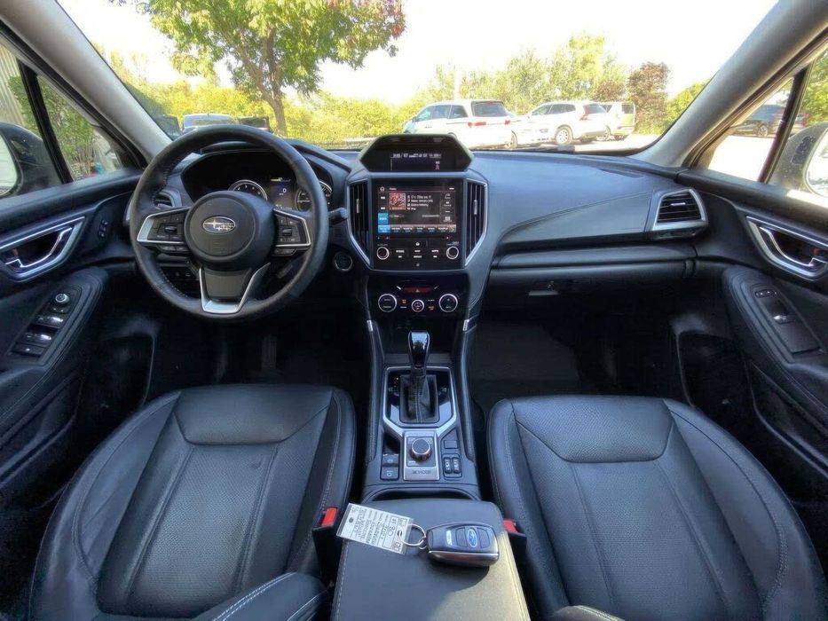 Subaru Forester Touring      2021