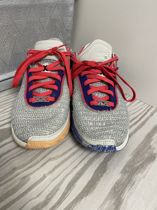 Lebron 20(XX) “Nike lifer”