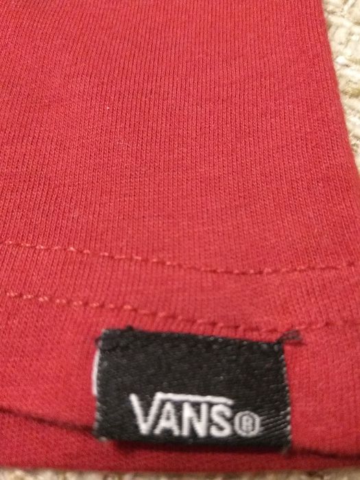 Красная футболка Vans оригинал