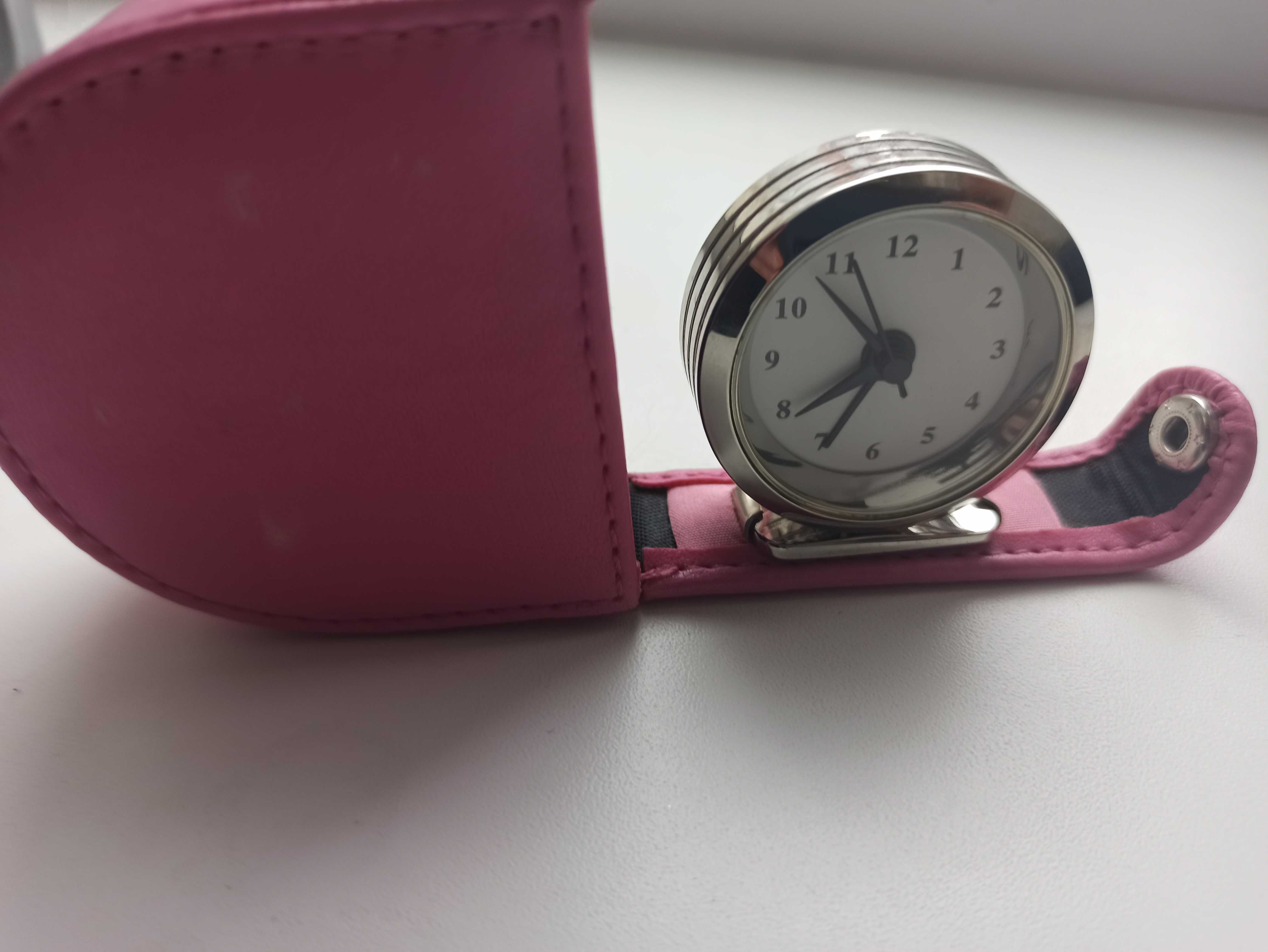 Коллекционные Металические  Часы QUARTZ в чехле