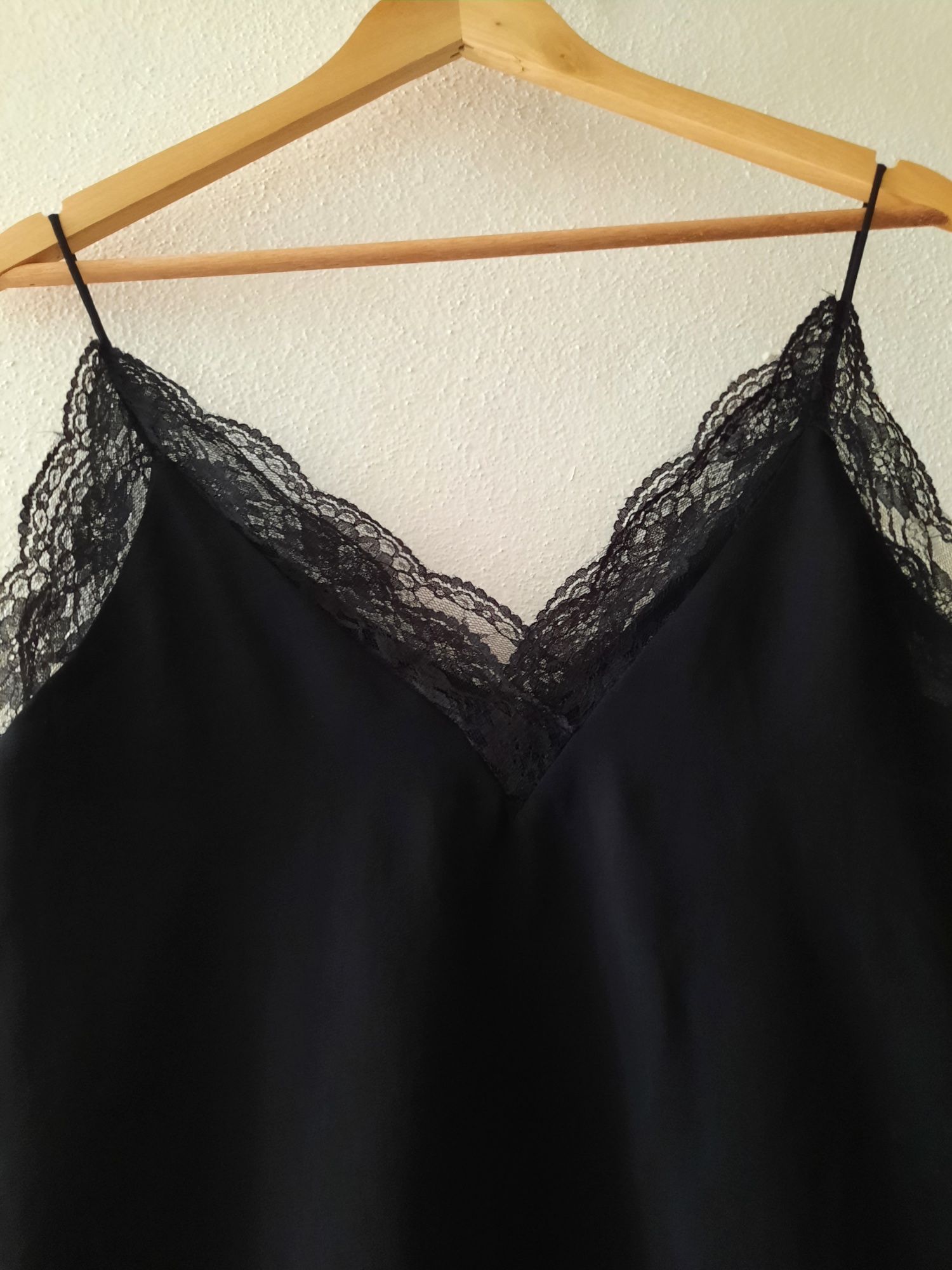 Top preto renda Zara