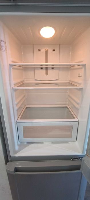Холодильник Samsung No Frost