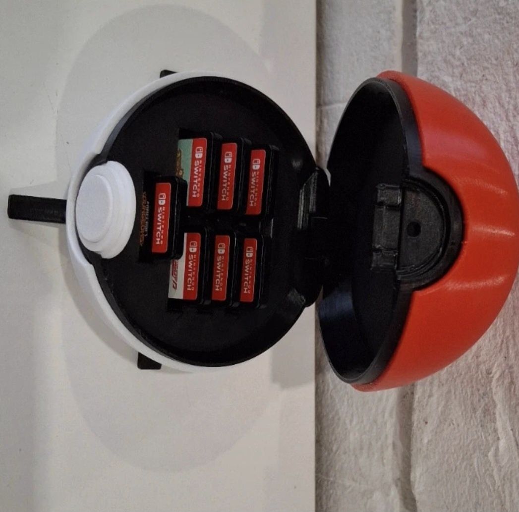 Pokeball pojemnik na gry Nintendo