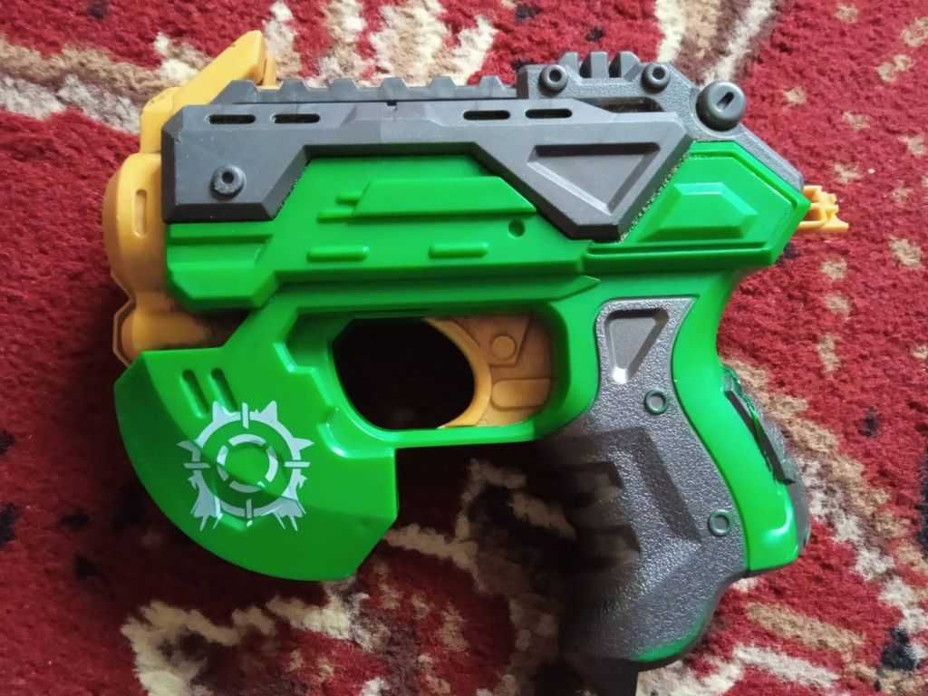 Іграшка пістолет пластиковий игрушечный пистолет игрушка