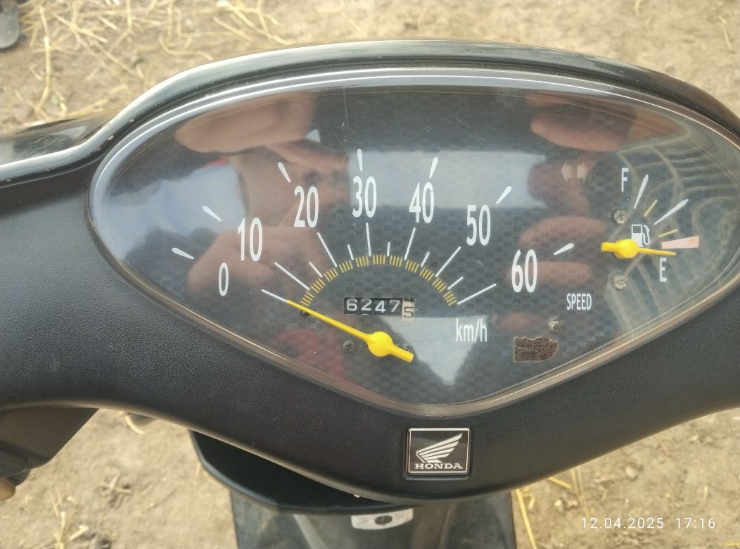 Продам Хонду 62  хороший стан