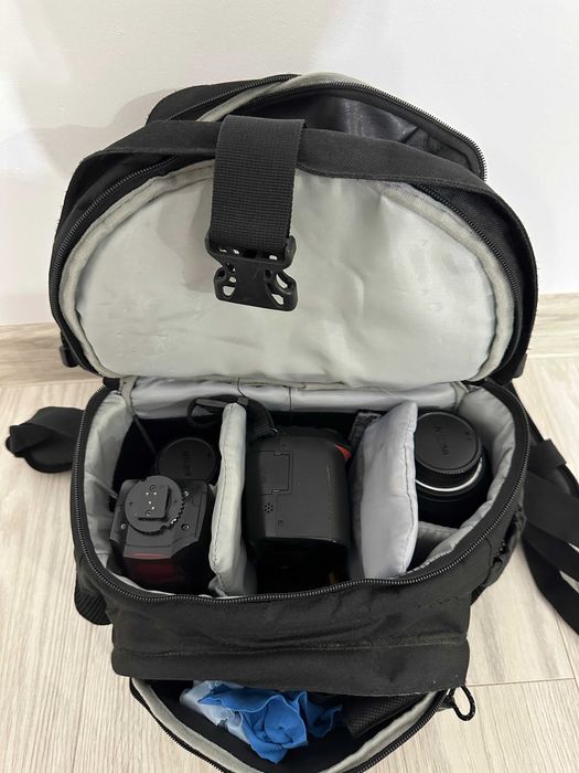 Nikon D90 Nikkor18-105 Nikkor70-300 Lampa Plecak Wiele Dodatków HIT