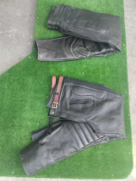 Calças e Casacos de  Motard em Pele e Tecido