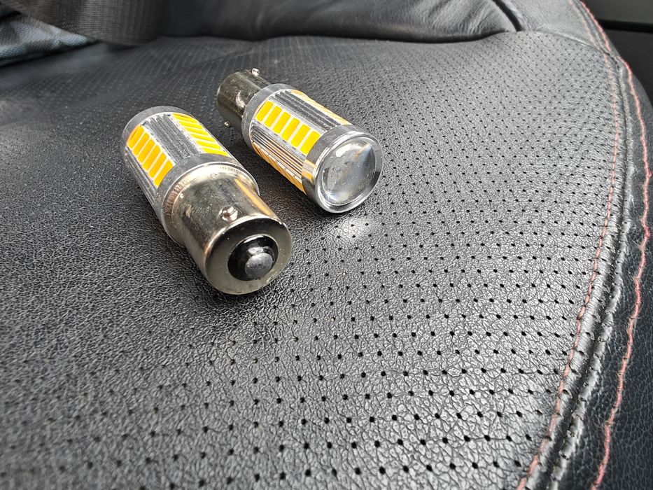 Продам LED лампы PY21W