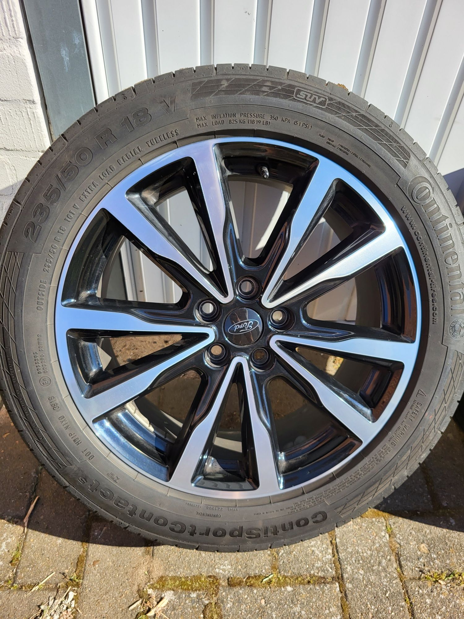 Felgi Ford Kuga 18" 5x108 235/50/18 Letnie Continental