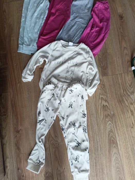 Piżamy dla dziewczynki 98 i 98/104