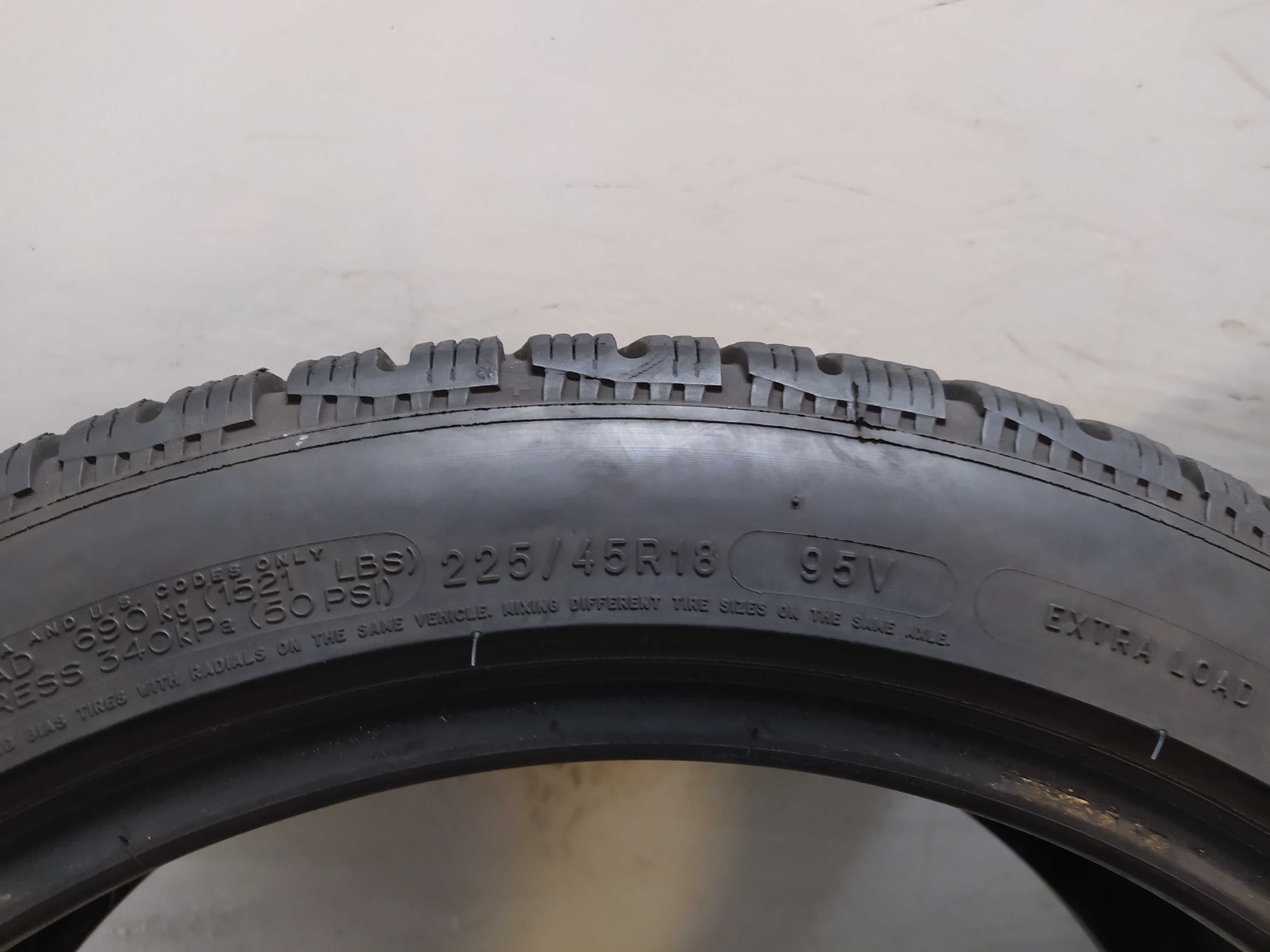 2x245/40R18 Michelin Pilot Alpin 4, bieżnik 6,6mm