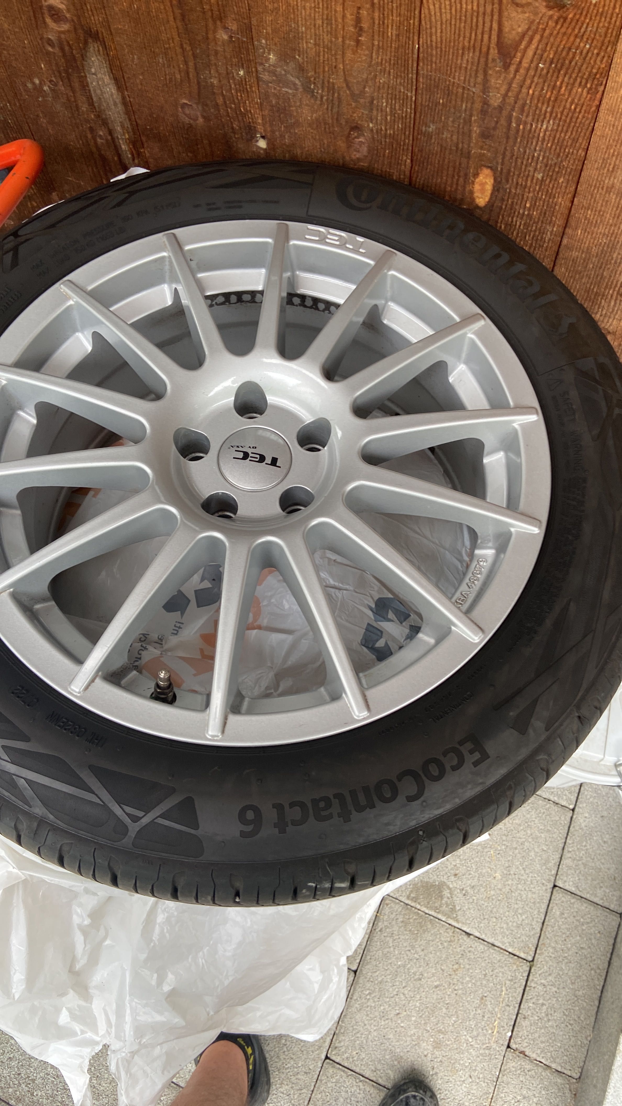 Felgi aluminiowe 17” TEC + opony Continental EcoContact 6 215/55 R17