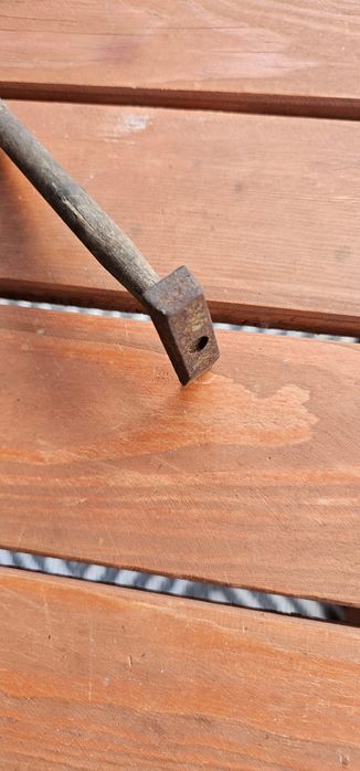 Stary zabytkowy młotek młoteczek