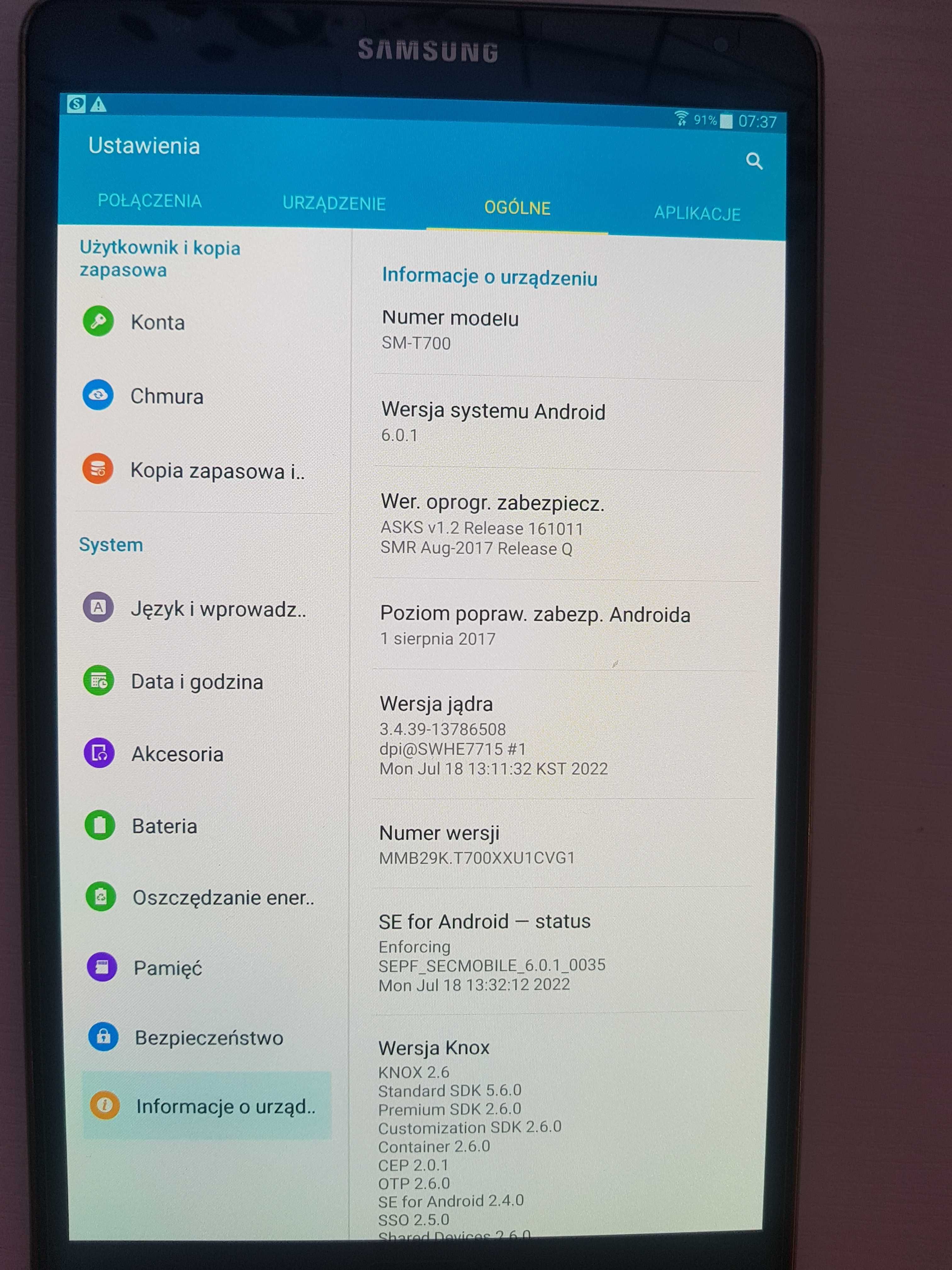 Tablet Samsung Tab S SM-T700 8,4" 3 GB / 16 GB złoty z klawiaturą