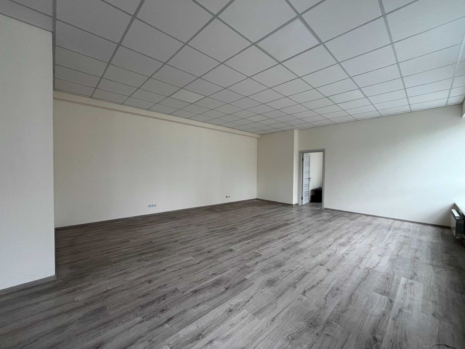 БЕЗ% Продам офіс Глибочицька 17, з ремонтом, площа 76 кв.м.