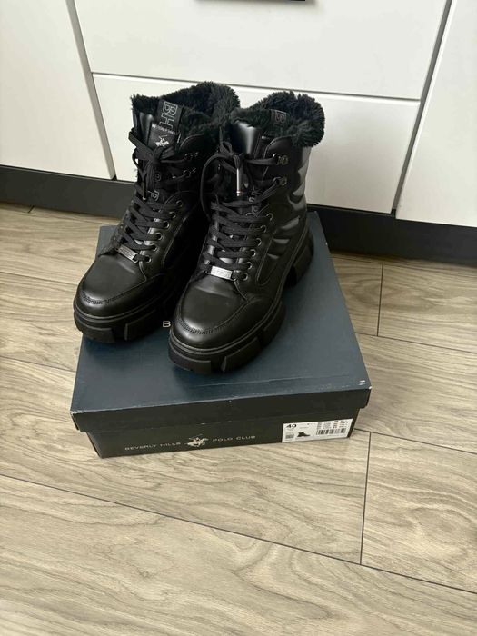 Buty młodzieżowe - stan idealny