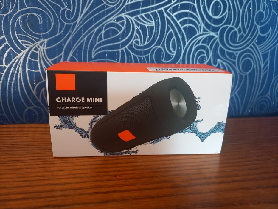 Бездротова Bluetooth колонка . Charge mini