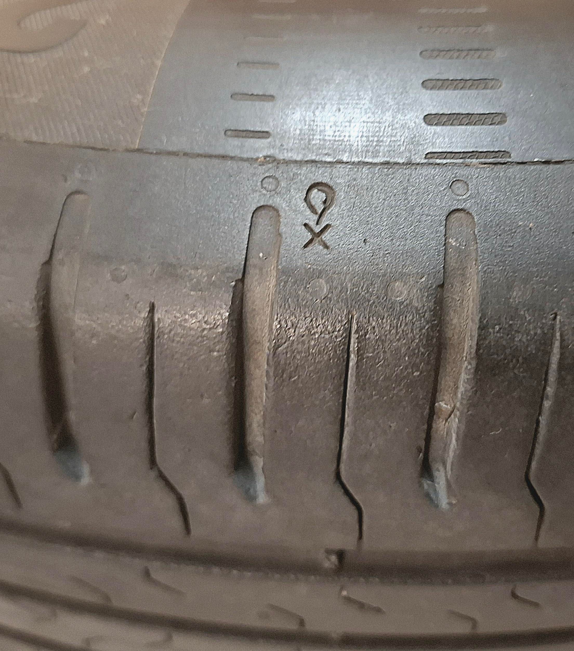 4 Opony Continental ContiEcoContact 5 SUV 235/55 R19 V XL