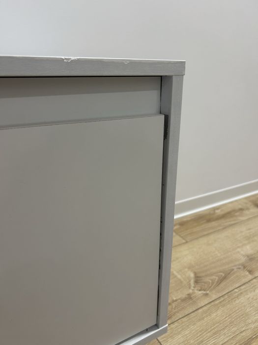 Movel de tv e mesa de sala