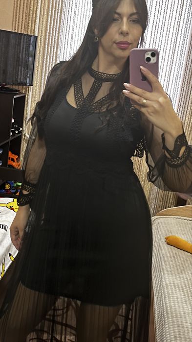 Вечірня сукня, М