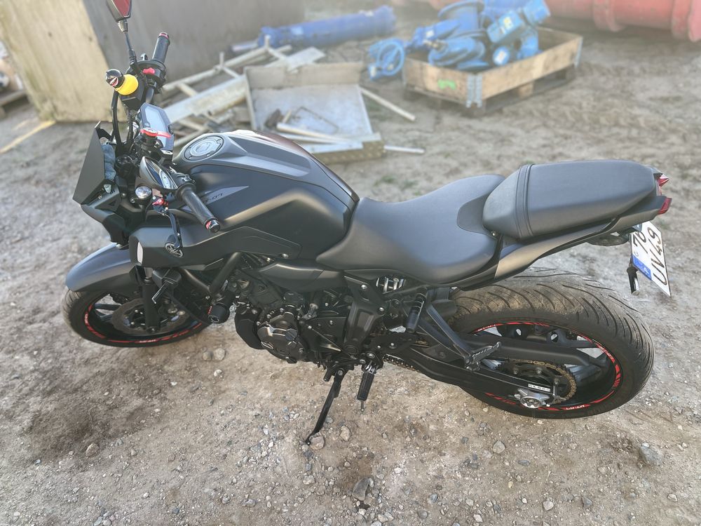 Moto MT 07 yamaha 2018