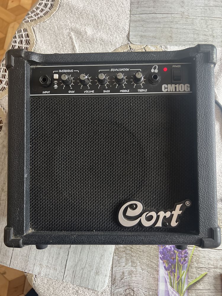 Wzmacniacz gitarowy Cort CM 10G
