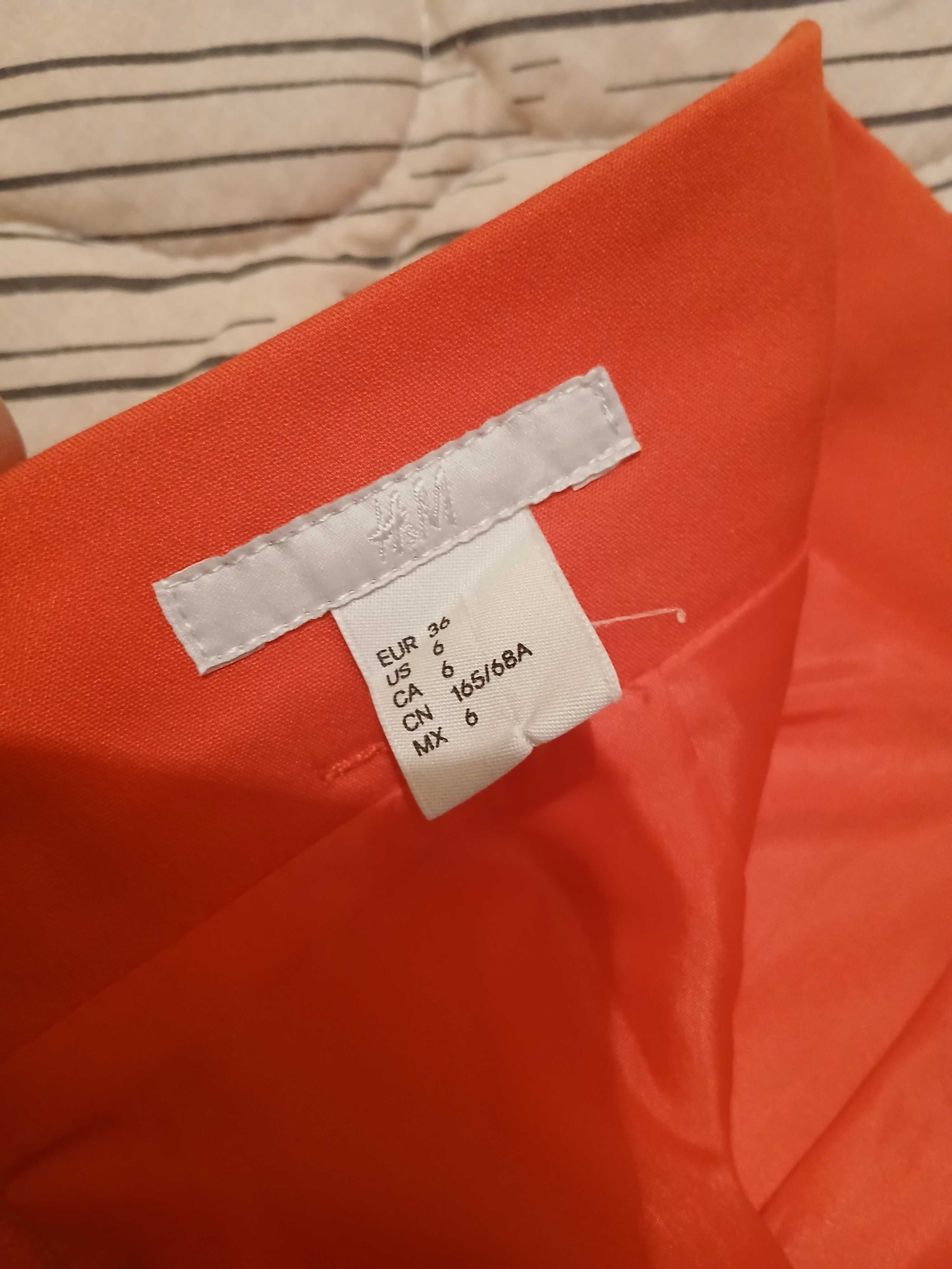 Віддам класну спідницю H&M в доброму стані
