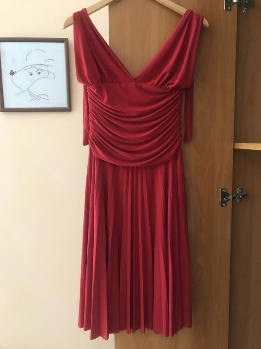 Платье нарядное гофре-плиссе красное