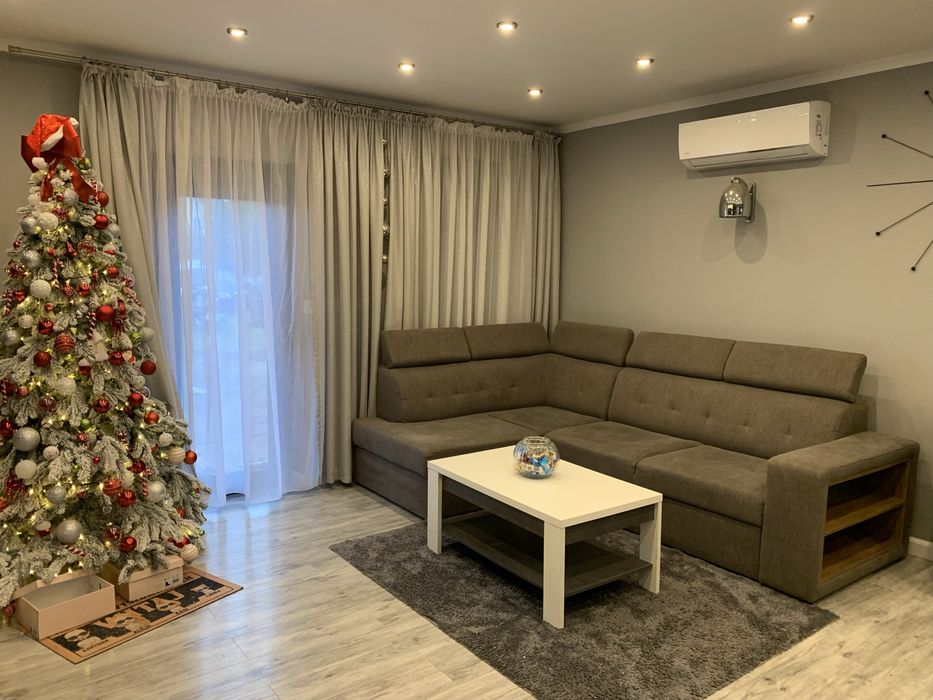 Solidny Narożnik Sofa Kanapa Regulowane Zagłówki Półka