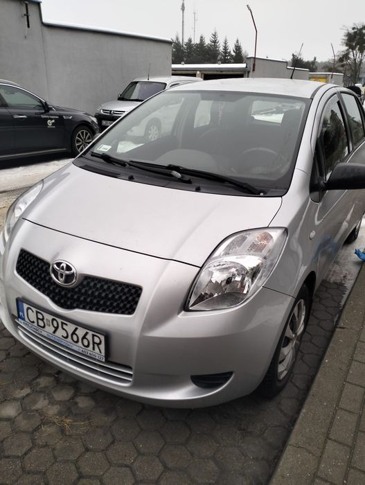 Samochód Toyota Yaris
