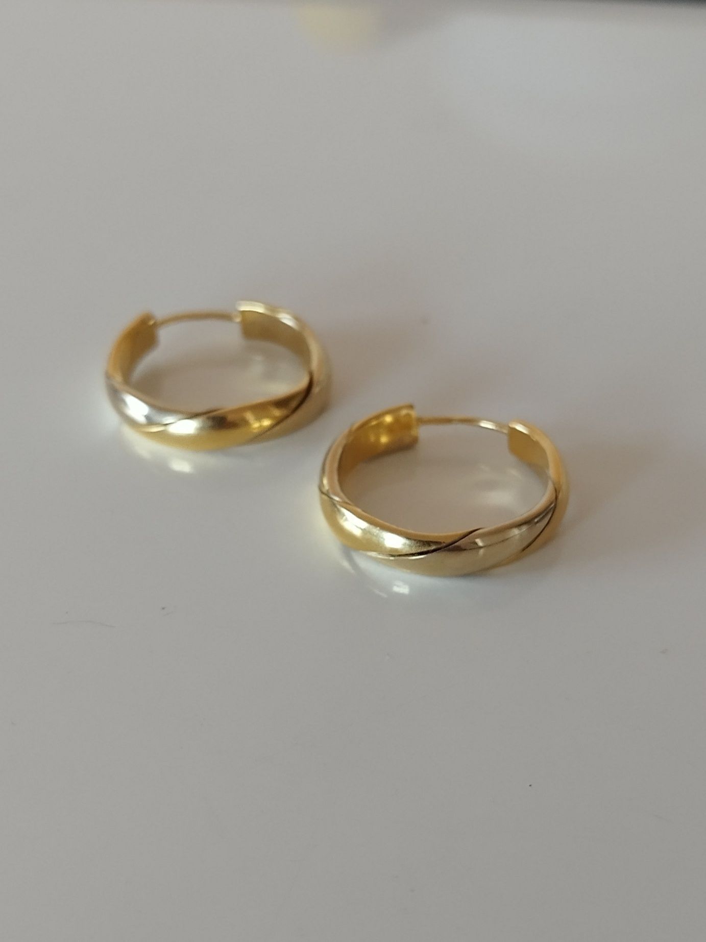 Argolas bicolores em ouro de 19,2kt