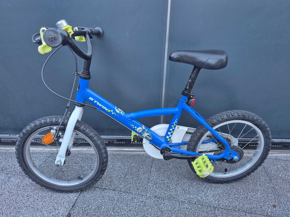 Bicicleta B'Twin de criança roda 16 com rodinhas auxiliares