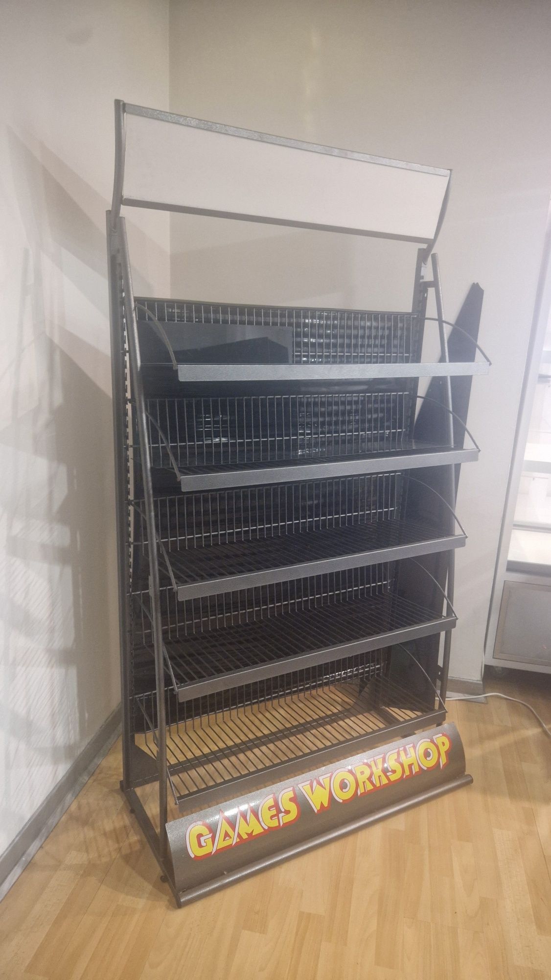 Estante / Expositor 5 plateleiras