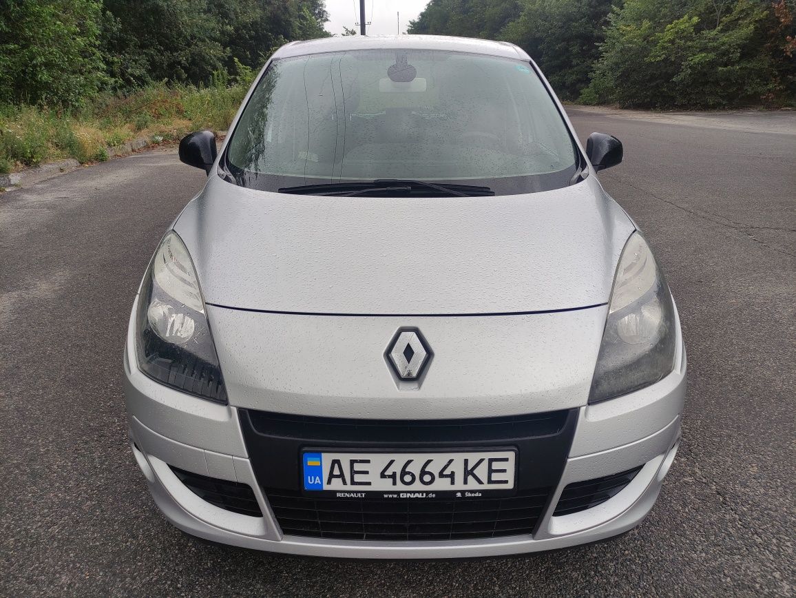 Renault Scenic 3 2012р. 213тис.