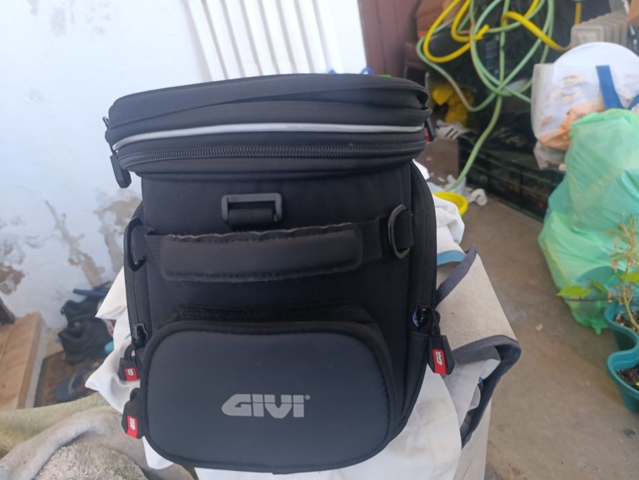 Givi XS320 Tanklock com pouco uso