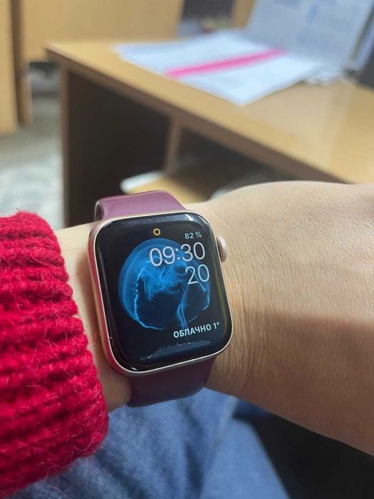 Apple Watch Series 5 40mm б/у