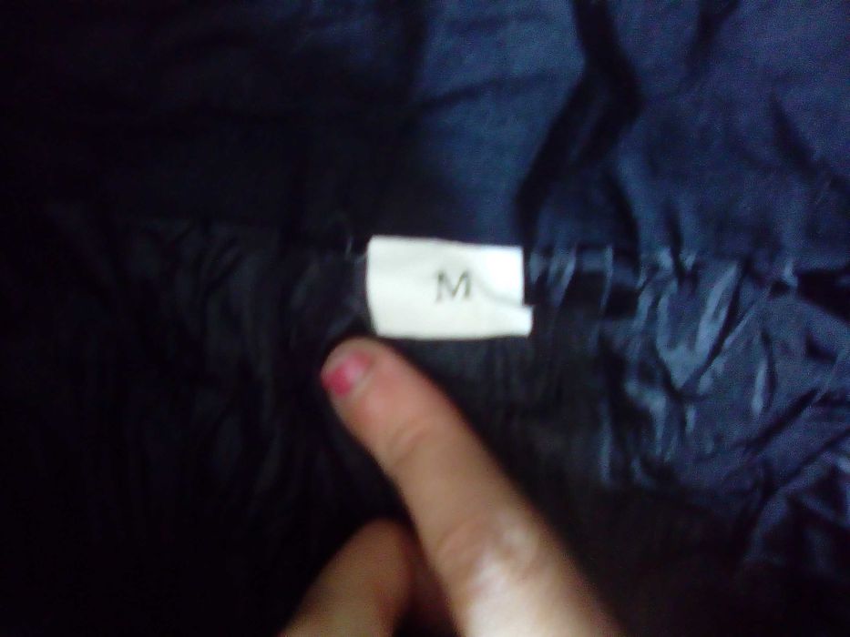 Saia tamanho M com renda oferta de portes de envio