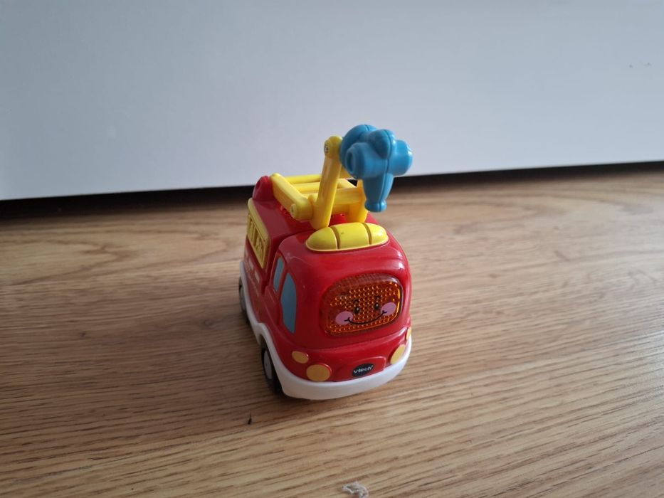 Remiza strażacka tut tut auta Vtech + dodatkowe autko