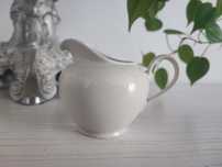 Dzbanek mlecznik ceramiczny biały