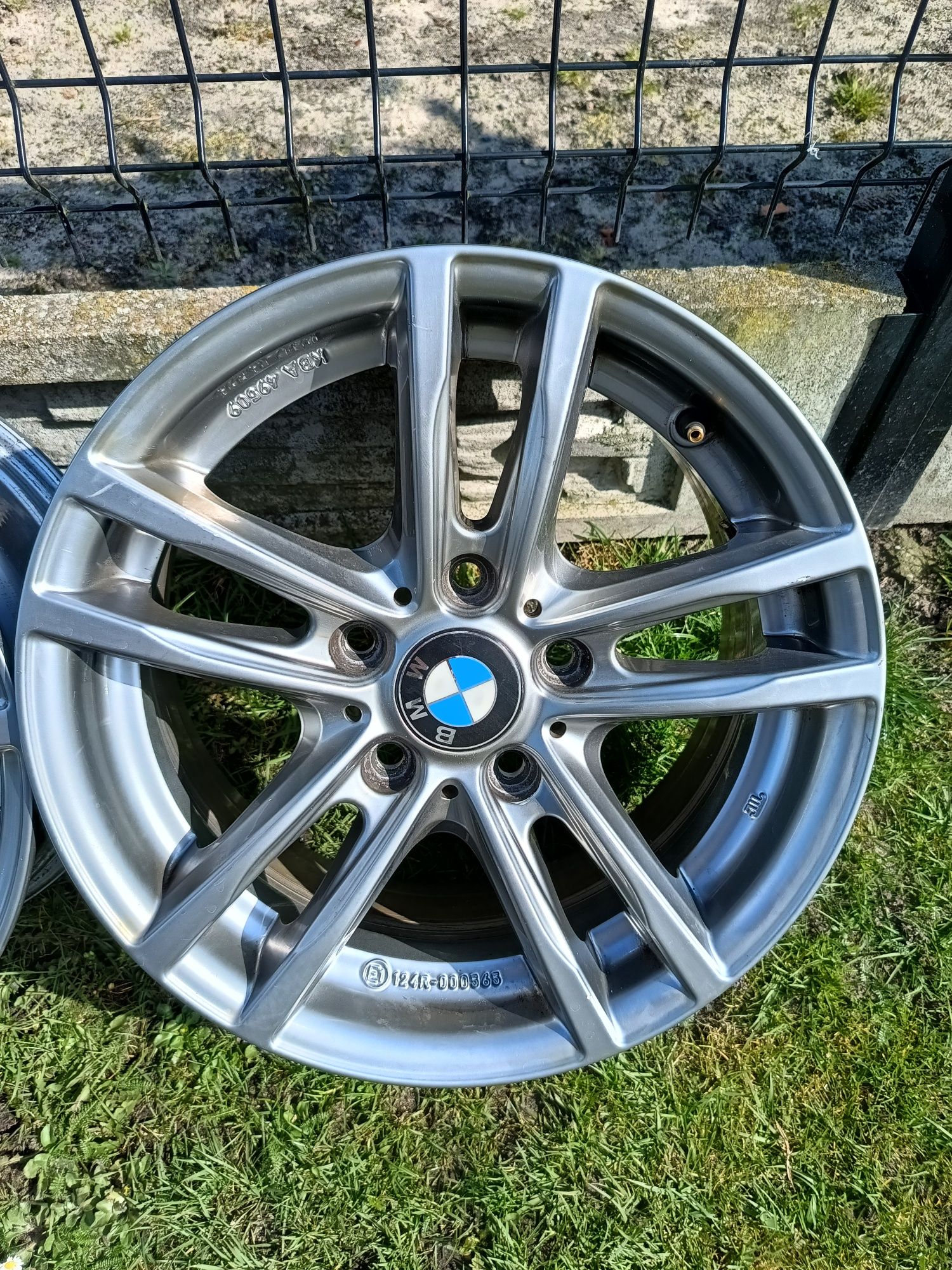 Felgi aluminiowe 16 " 5x120 BMW 3 F30 1 F20 Uniwhels