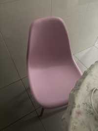 Cadeiras  em rosa