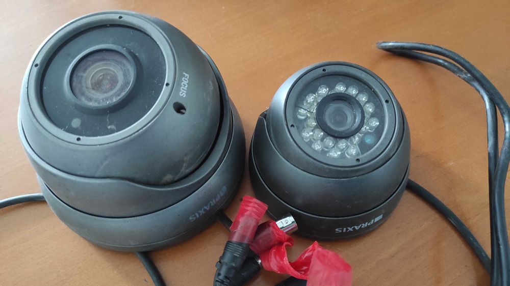 Камеры видеонаблюдения. Разные, много. Не сетевые.