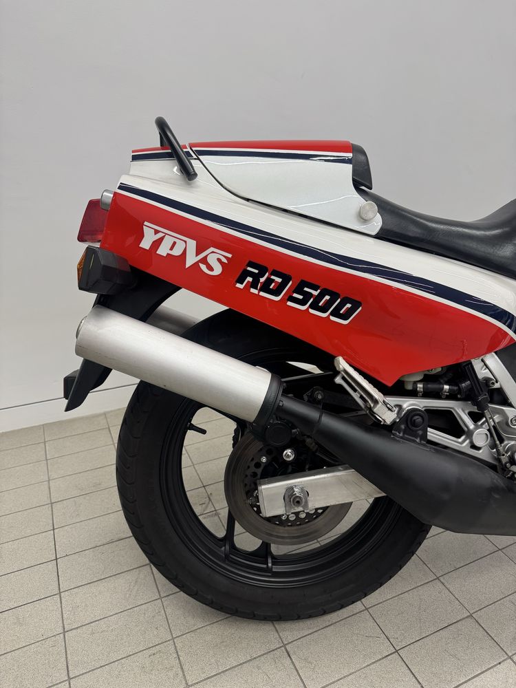 Yamaha RD500 LC YPVS - V4 2tempos