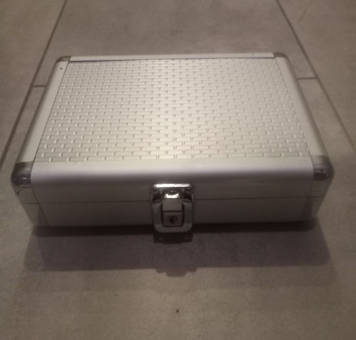 Для лікаря Алюмінієвий