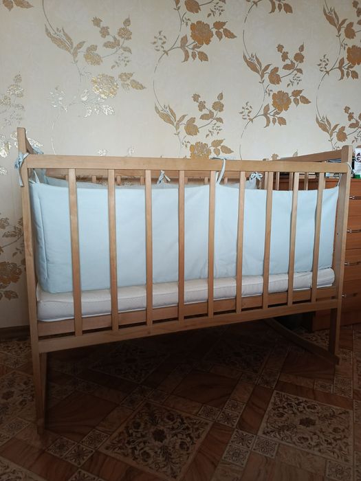 Кроватка детская с бортиками/матрас
