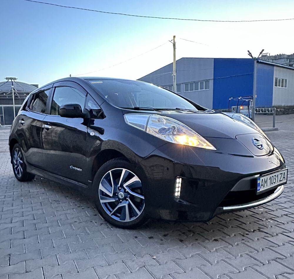 Nissan leaf 2014 (24kwh)