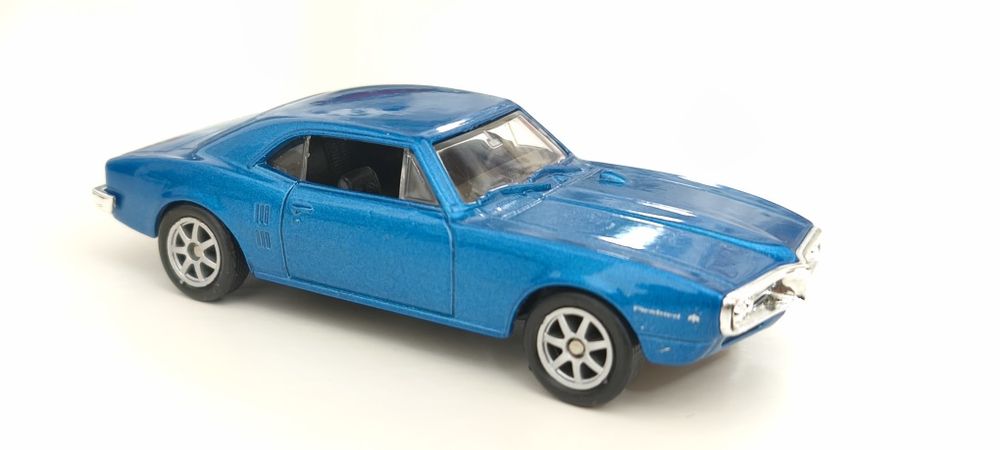 Miniaturas 1:43 várias