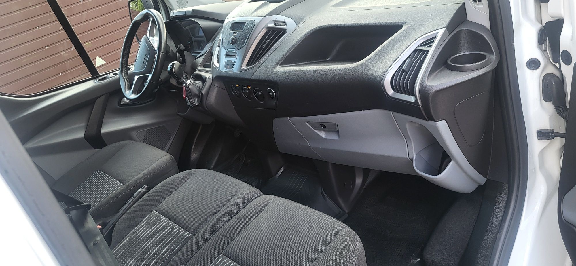 Ford Transit Custom 2.0 Tdci 2016 Rok L2H1 Long Klima Servis Agregat